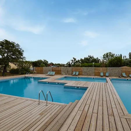 Daire Nice In With Outdoor Swimming Pool, Wifi And Heated Swimming Pool *